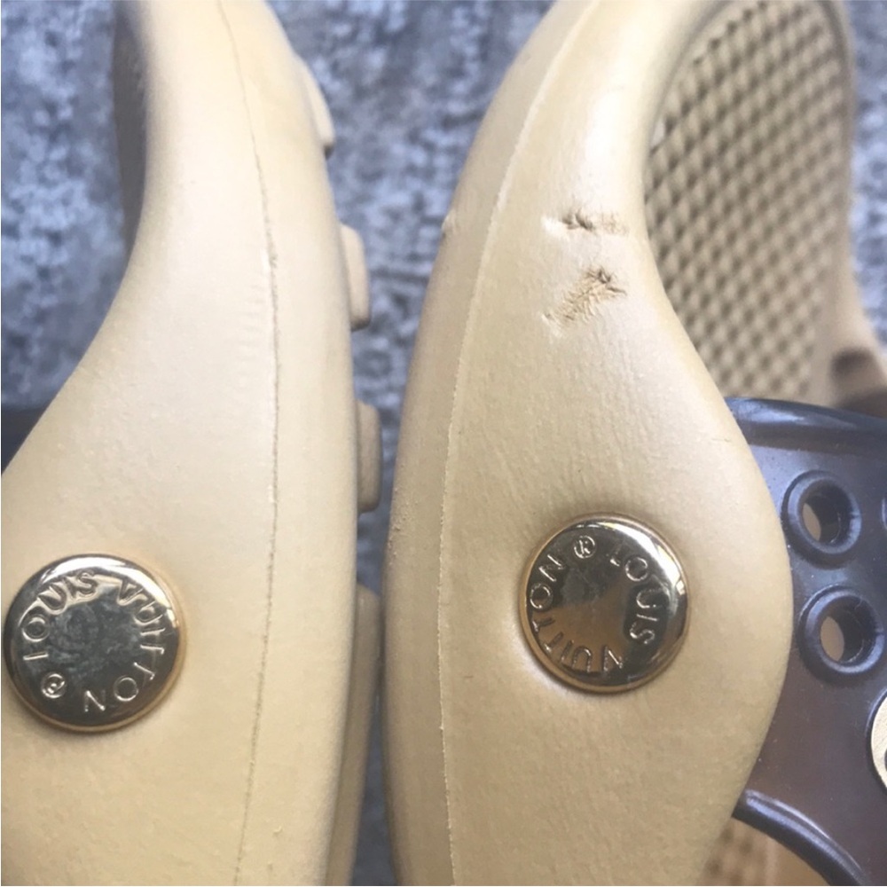 Louis Vuitton Slides - Picture 6 of 7